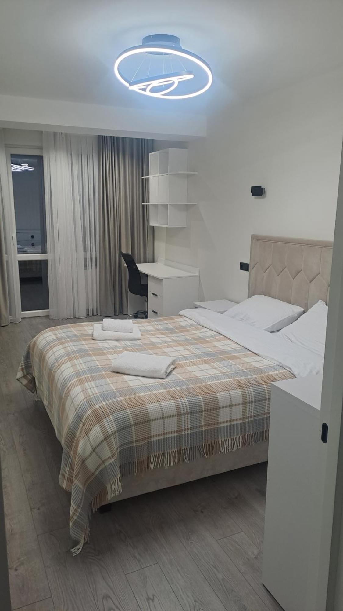 Аэропорт Кишинев 24&24 Apartamento Exterior foto